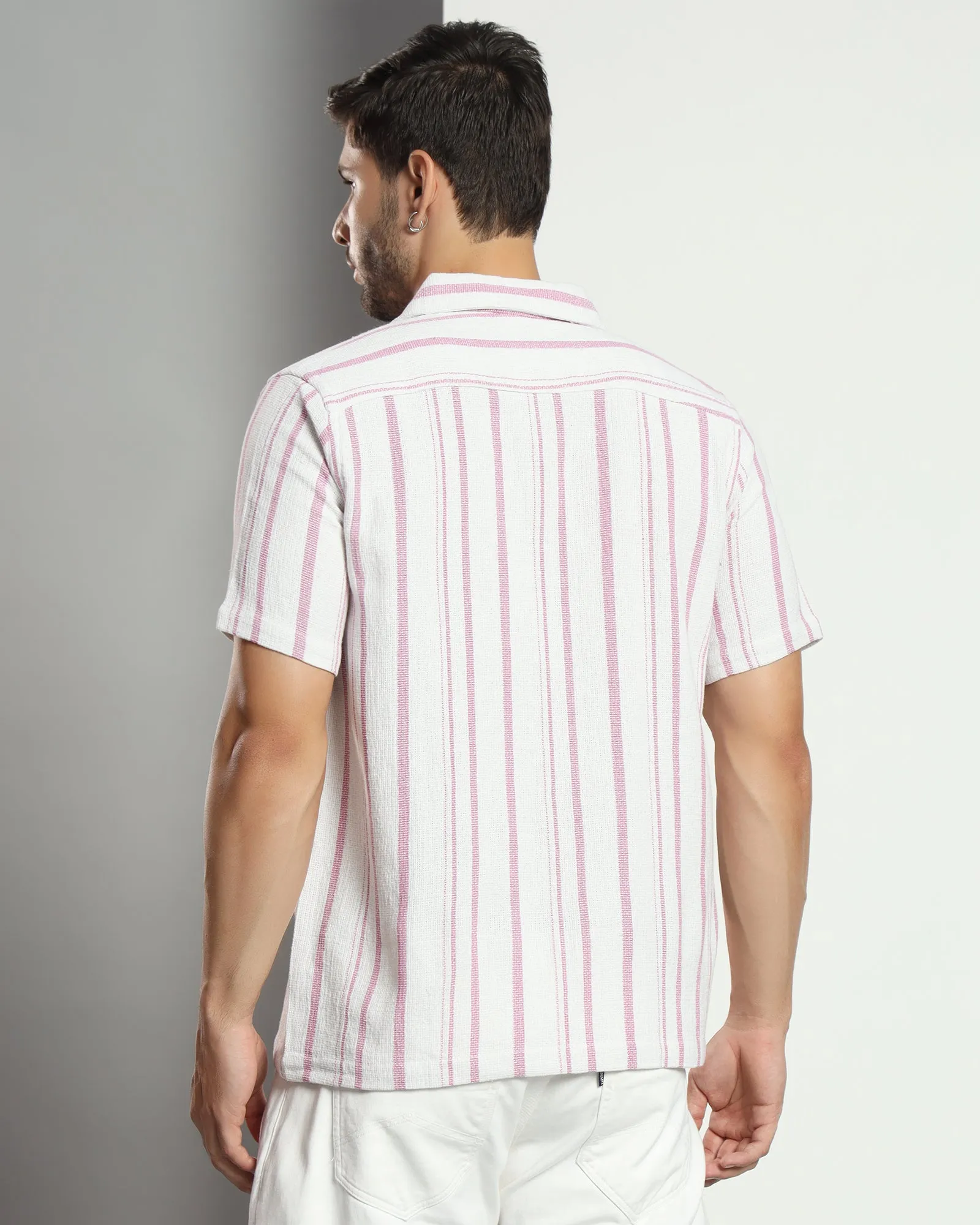 Chimpaaanzee Men White & Pink Regular Fit Shirt