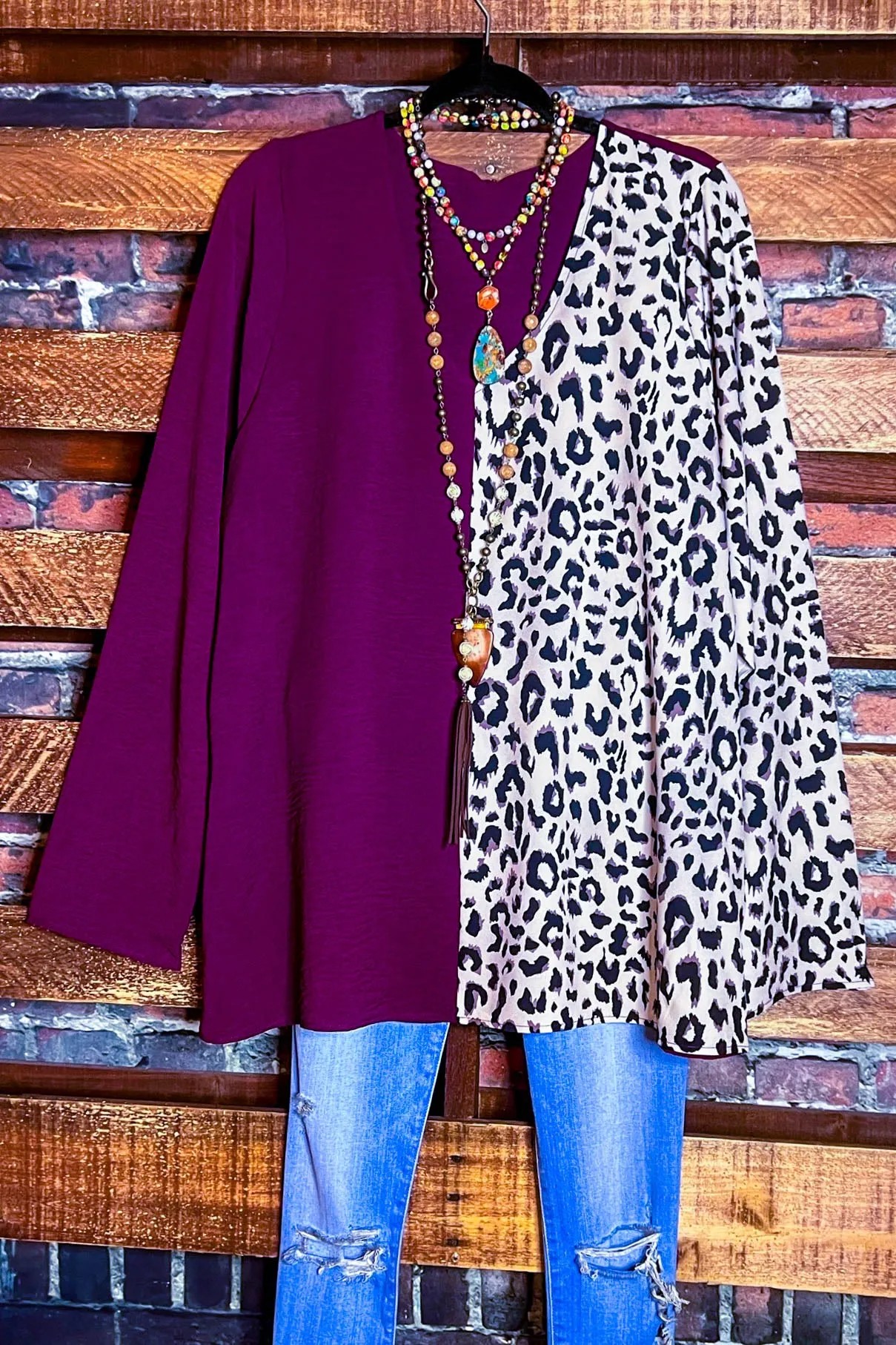 COMFORTABLE CHARM PLUM & LEOPARD PRINT TUNIC