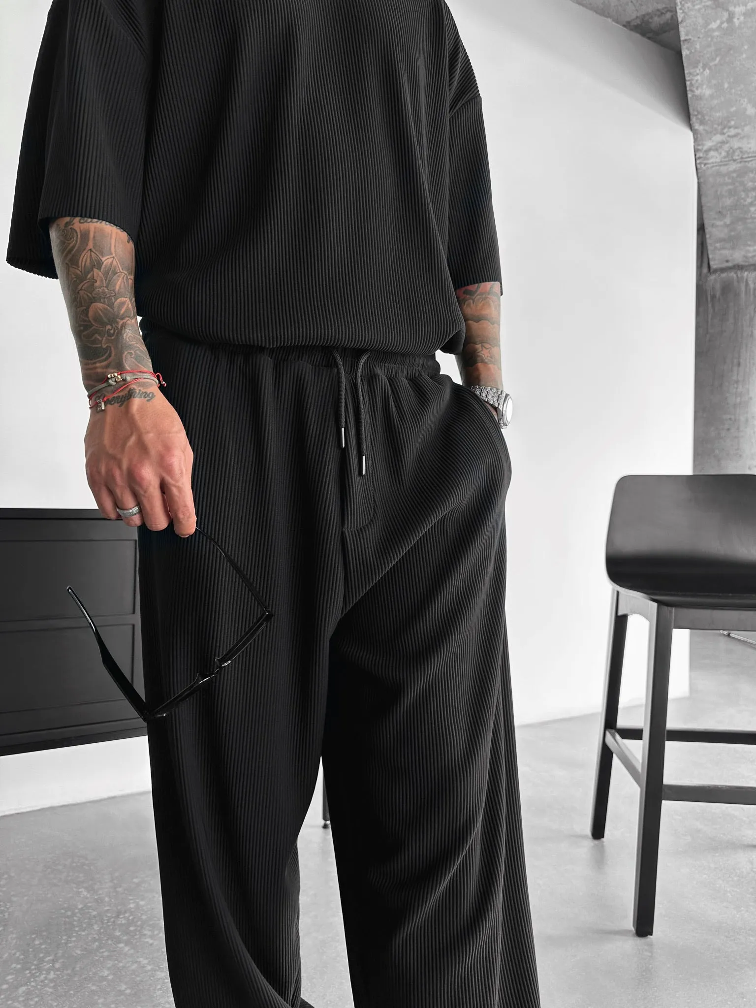 Loose Fit Cord Pant - Black