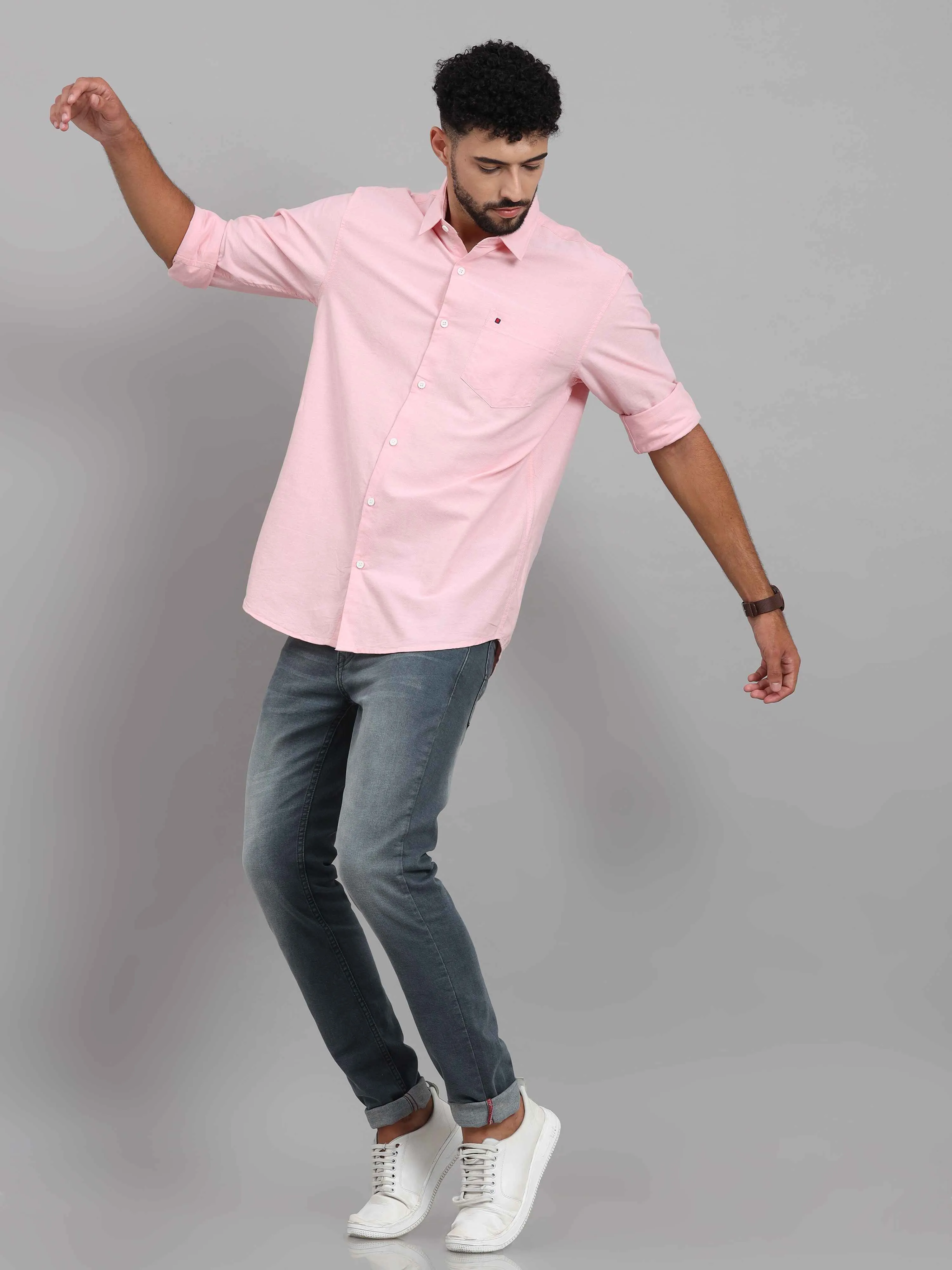 Men's Pink Slim Fit Solid Full Sleeves Casual Shirts